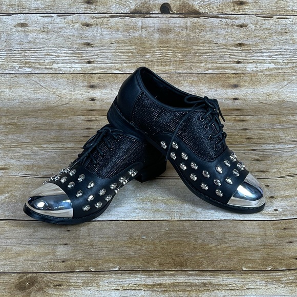 Iron Fist Skull Addiction Oxford Vegan Shoes - Picture 3 of 6